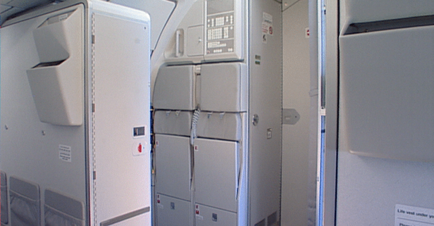 Flight attendant jumpseat weight limit - Cabin Safety Made Easy